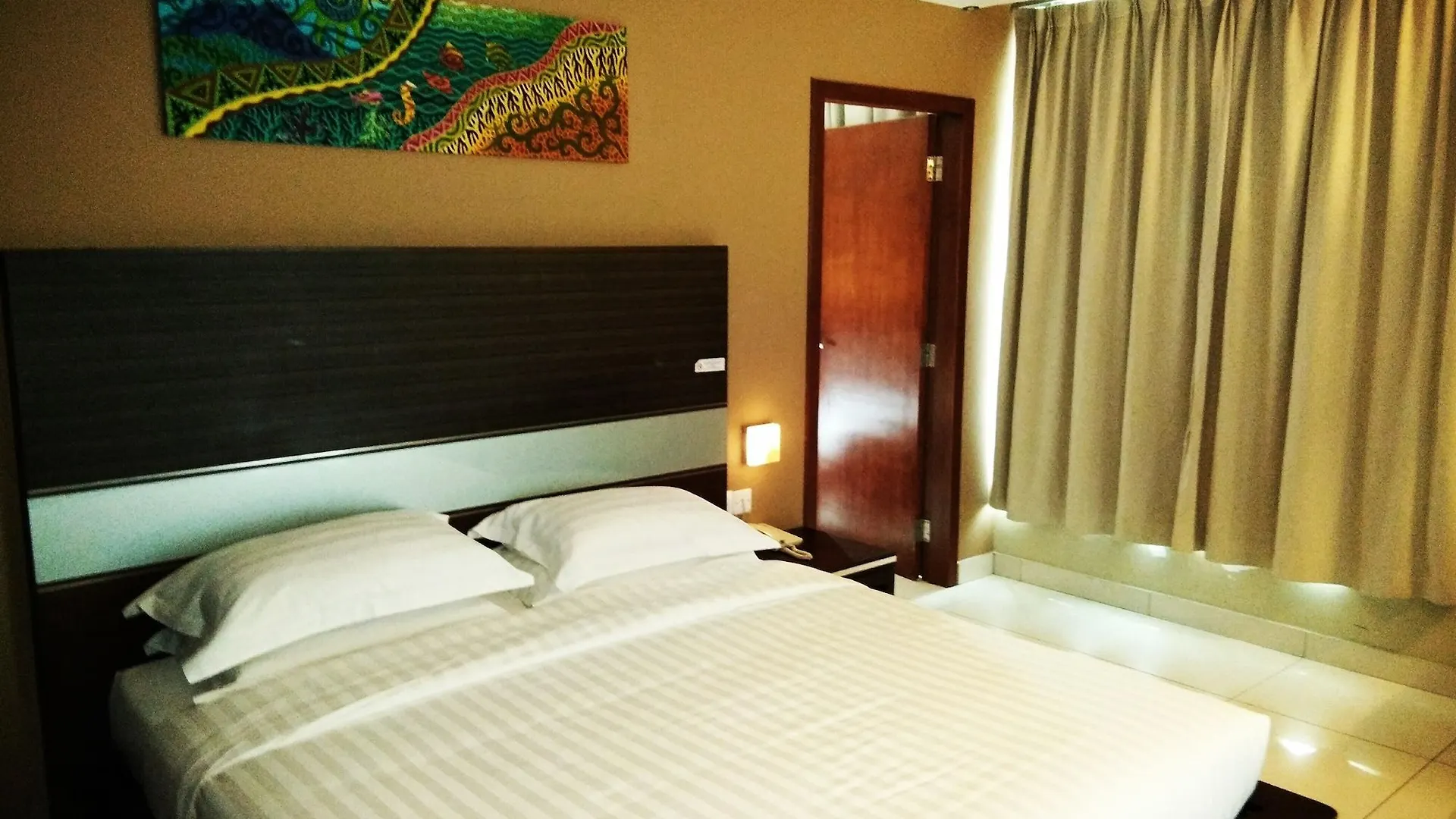 Kinabalu Daya Hotel Kota Kinabalu 3*,  Malaisie
